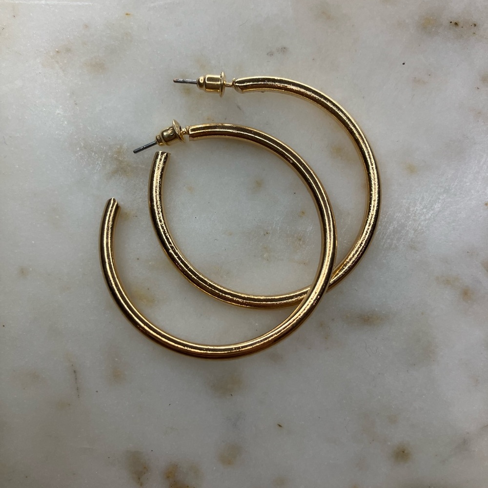 Large gold hoops